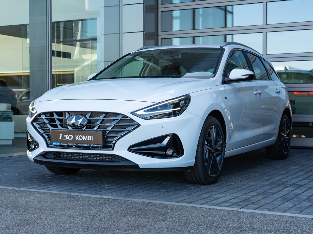 Hyundai i30 kombi 1,5 T-GDI Mild Hybrid STYLE