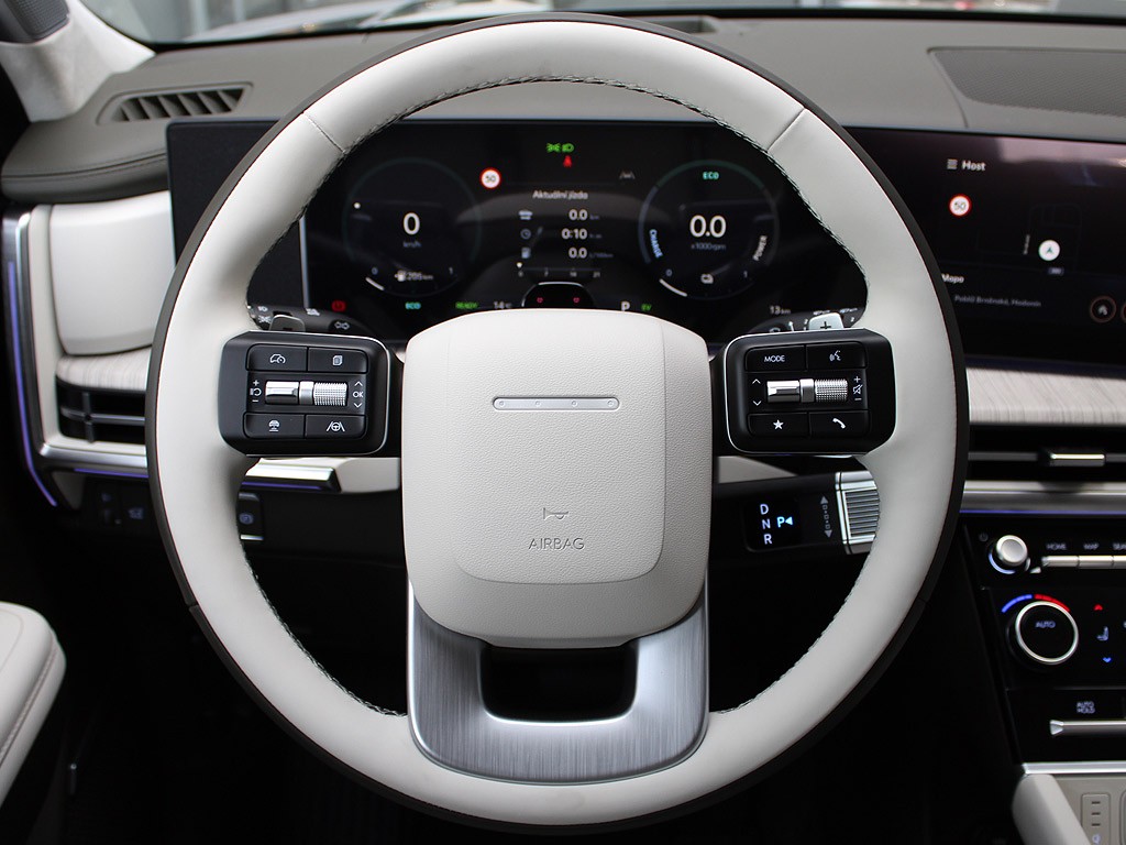 Hyundai Santa Fe 1,6 T-GDI HEV 4x4 7 míst MR26 CALLIGRAPHY