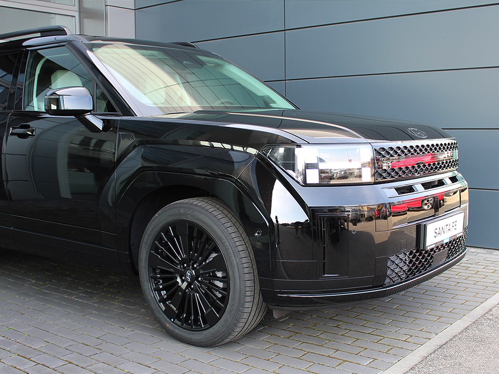 Hyundai Santa Fe 1,6 T-GDI HEV 4x4 7 míst MR26 CALLIGRAPHY