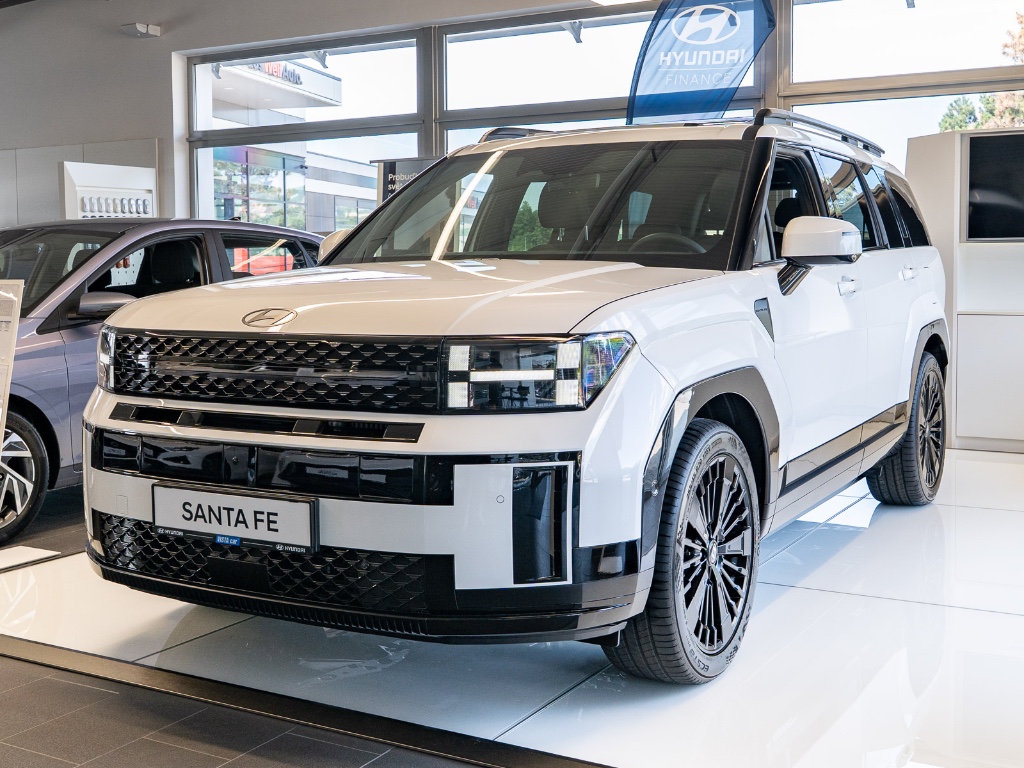 Hyundai Santa Fe 1,6 T-GDI HEV 4x4 7 míst MR25 CALLIGRAPHY