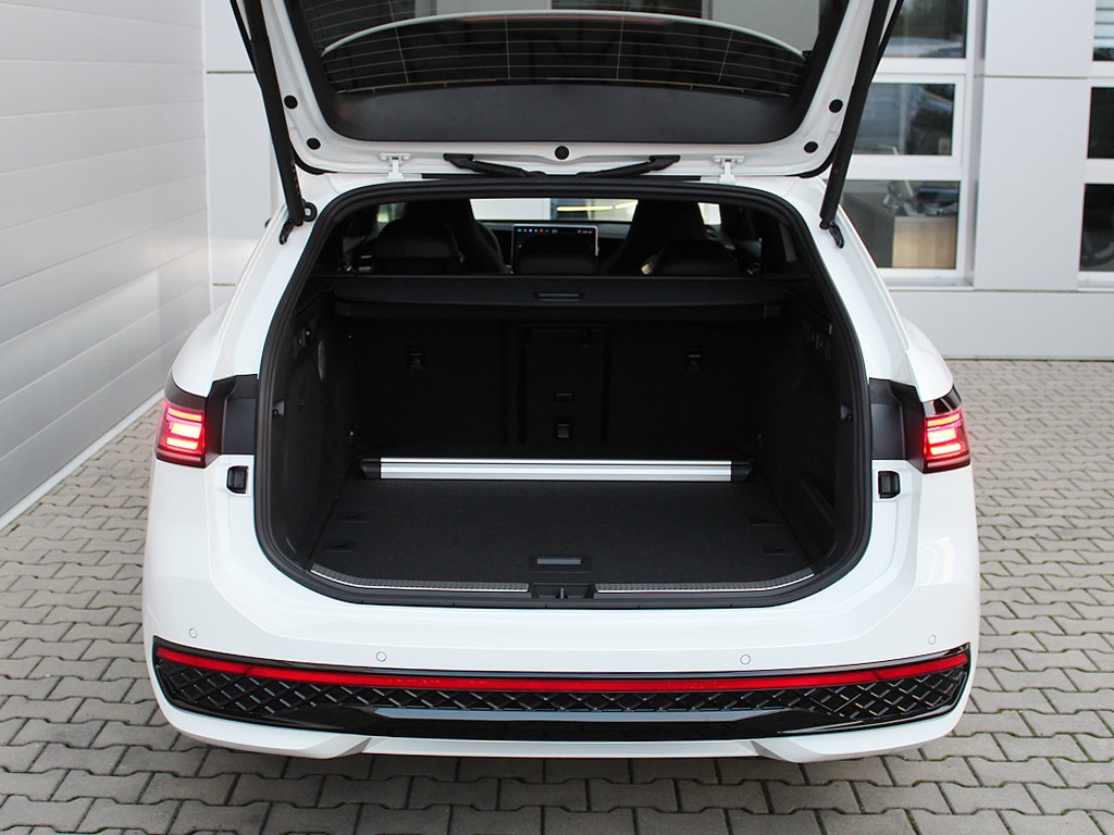 Volkswagen Passat 2,0 TDI 110 kW 7DSG 110KW/150PS R-Line