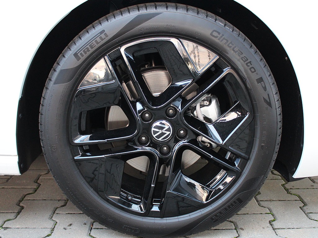 Volkswagen Passat 2,0 TDI 110 kW 7DSG 110KW/150PS R-Line