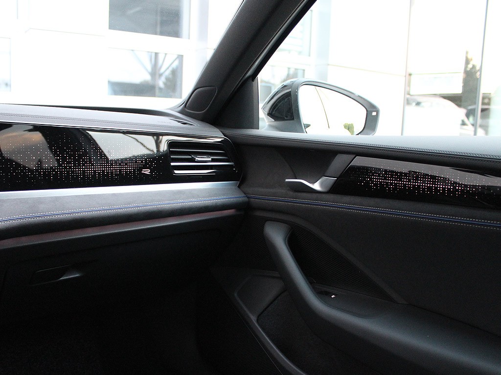 Volkswagen Passat 2,0 TDI 110 kW 7DSG 110KW/150PS R-Line