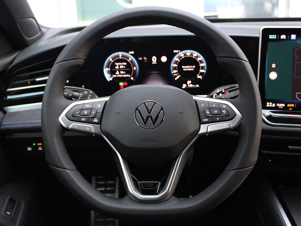 Volkswagen Passat 2,0 TDI 110 kW 7DSG 110KW/150PS R-Line