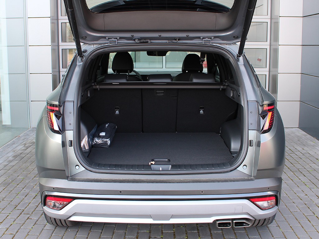 Hyundai Tucson 1,6 T-GDI 4x4 MHEV MR25 EDICE 20 YEARS LUXURY