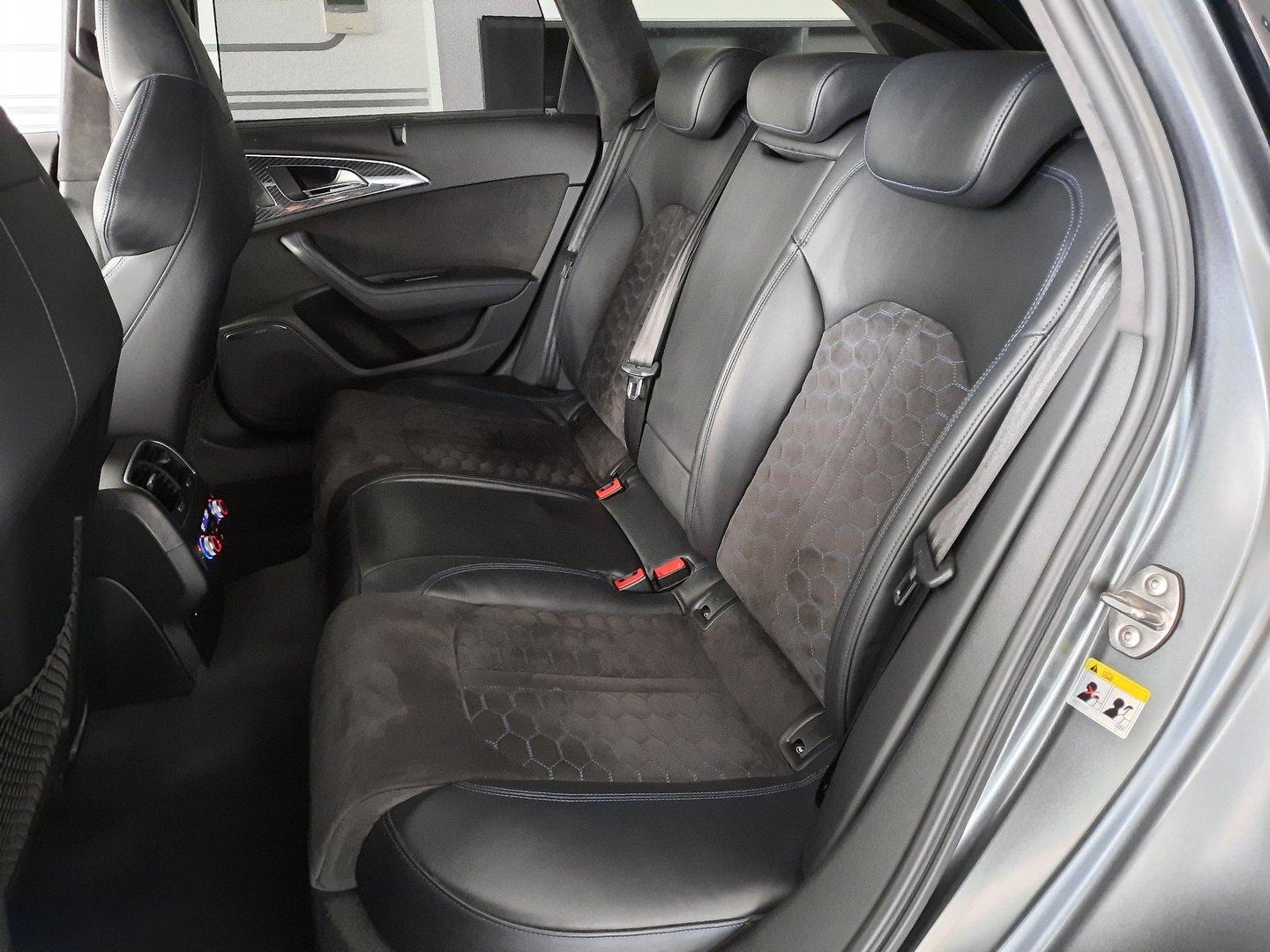 Audi RS6 Avant 4.0 TFSI quattro (445kW/605k) Performance