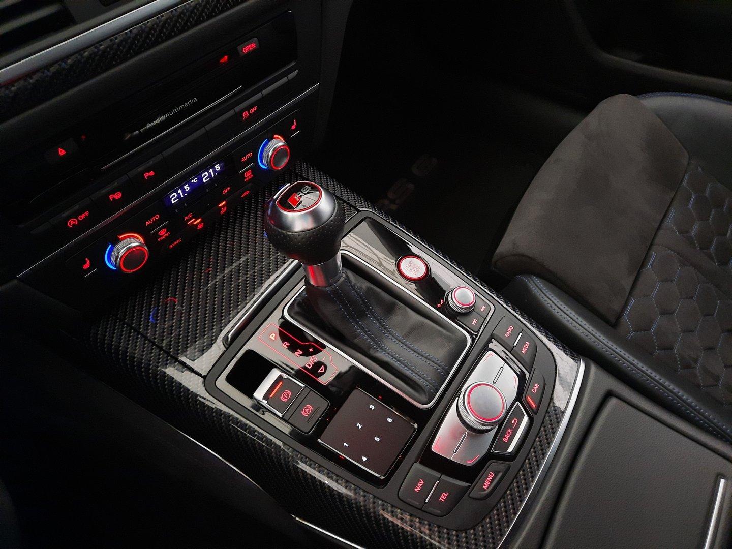 Audi RS6 Avant 4.0 TFSI quattro (445kW/605k) Performance