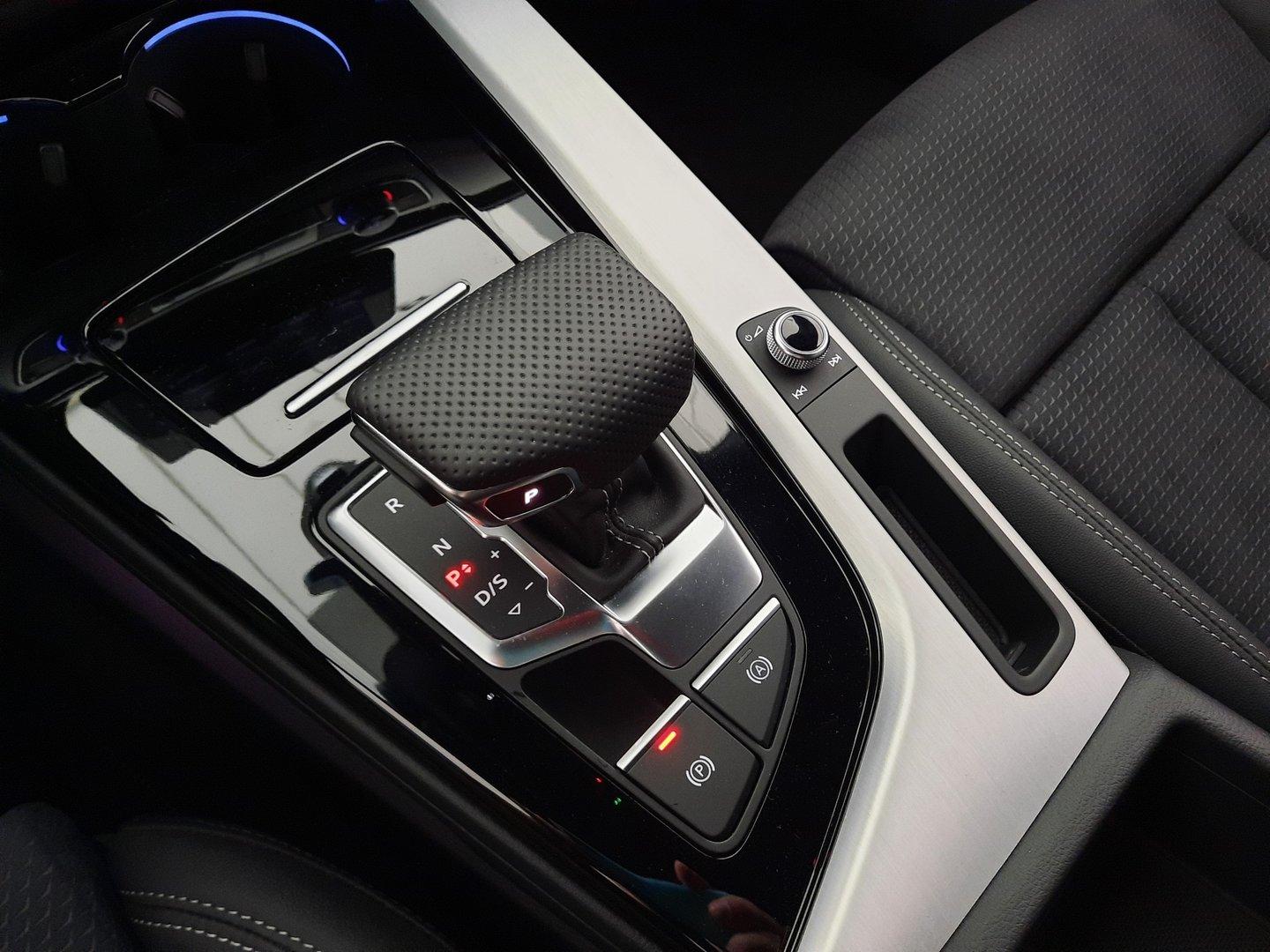 Audi A4 Avant 40 TDI quattro (150kW/204k) S tronic, S line