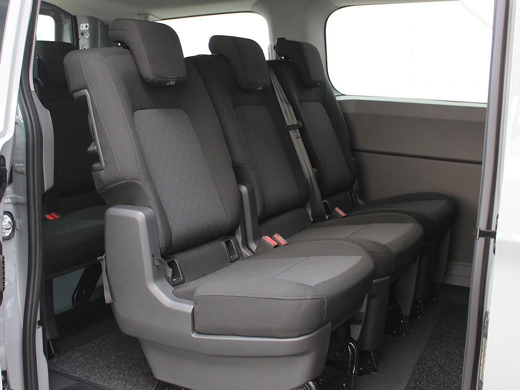 Volkswagen Transporter T7 2,0 TDI