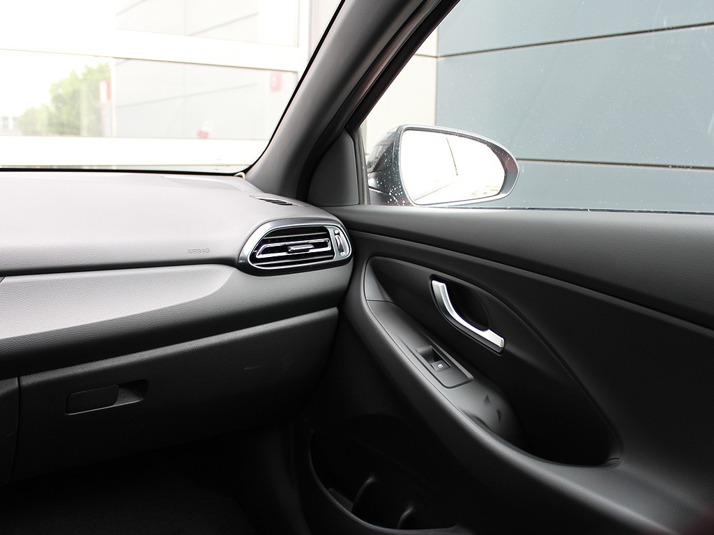 Hyundai i30 kombi 1,5 T-GDI MHEV