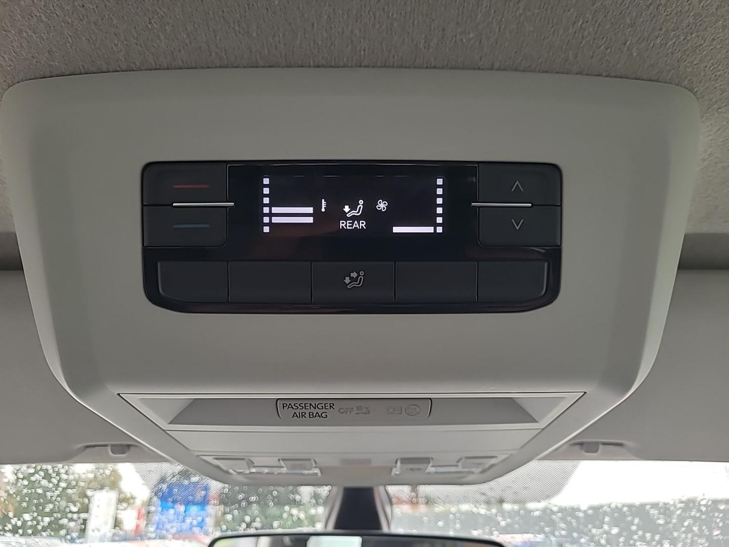 Volkswagen Transporter 2.0 TDI / 110 kW DSG 9 míst