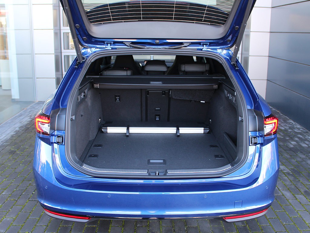 Škoda Superb Combi 2,0TSI 150kW 7-stup. DSG