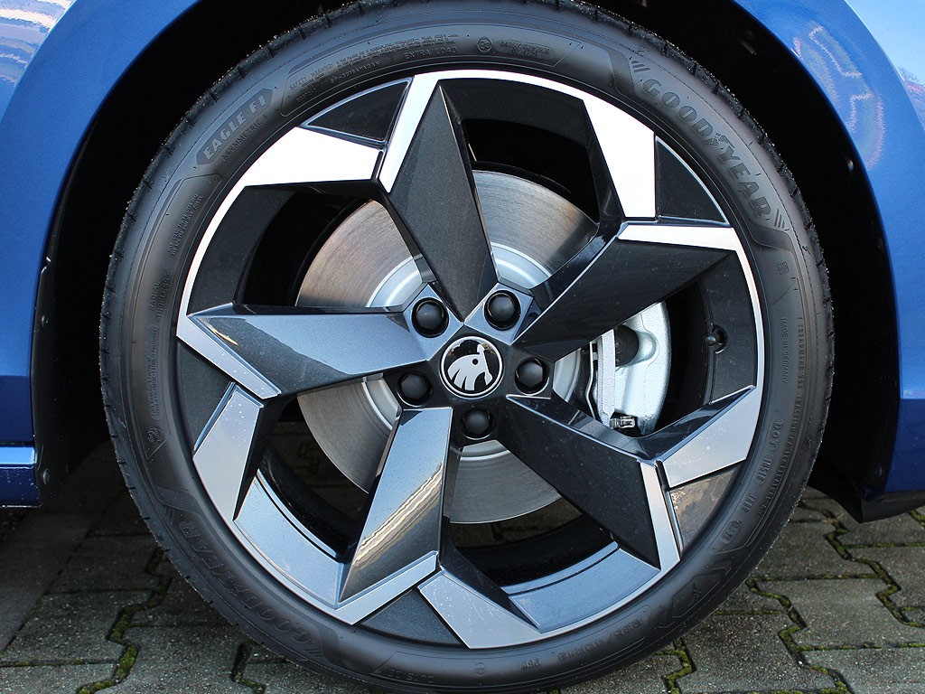 Škoda Superb Combi 2,0TSI 150kW 7-stup. DSG