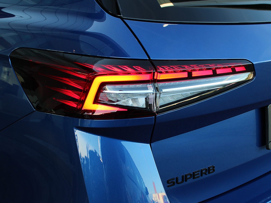 Škoda Superb Combi 2,0TSI 150kW 7-stup. DSG