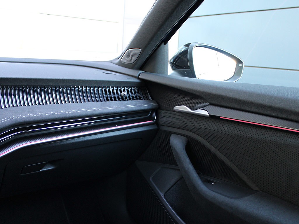 Škoda Superb Combi 2,0TSI 150kW 7-stup. DSG