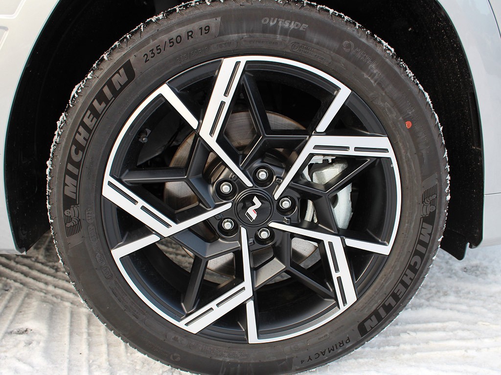 Hyundai Tucson 1,6 T-GDI 4x2 MR27 GO CZECH N LINE!