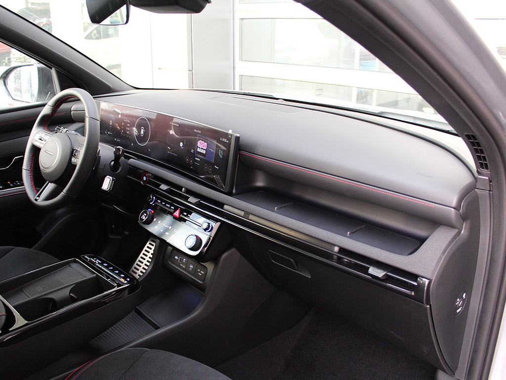 Hyundai Tucson 1,6 T-GDI 4x2 MR27 GO CZECH N LINE!