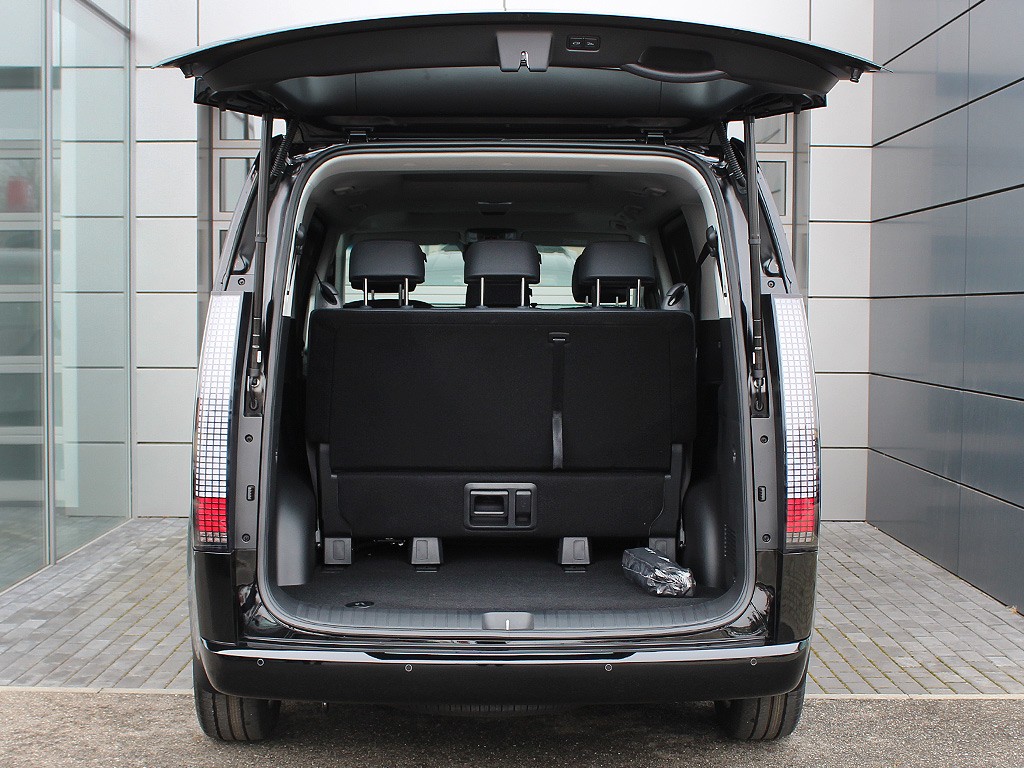 Hyundai Staria 1,6 T-GDI 4x2 9míst