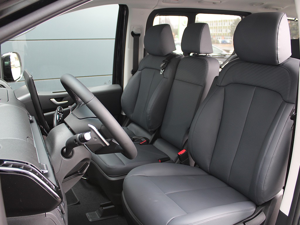 Hyundai Staria 1,6 T-GDI 4x2 9míst