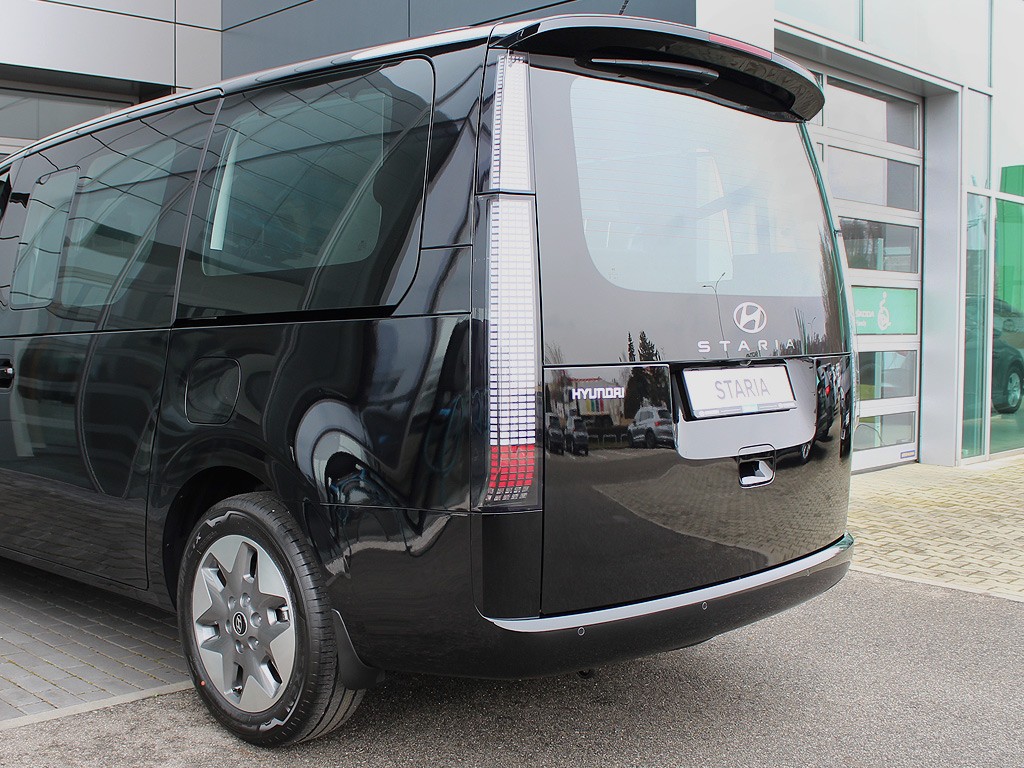 Hyundai Staria 1,6 T-GDI 4x2 9míst