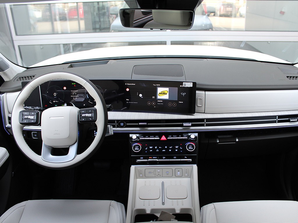 Hyundai Santa Fe 1,6 T-GDI HEV 4x4 7 míst MR26 CALLIGRAPHY