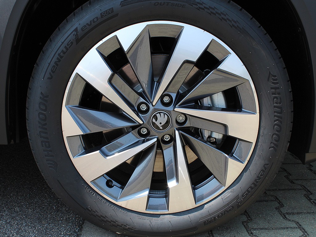 Škoda Kodiaq 2,0TDI 142kW 7-stup. DSG 4x4 7-míst. Exclusive Selection