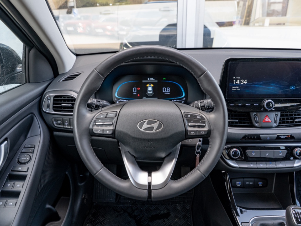 Hyundai i30 kombi 1,5i MR25 GO CZECH!