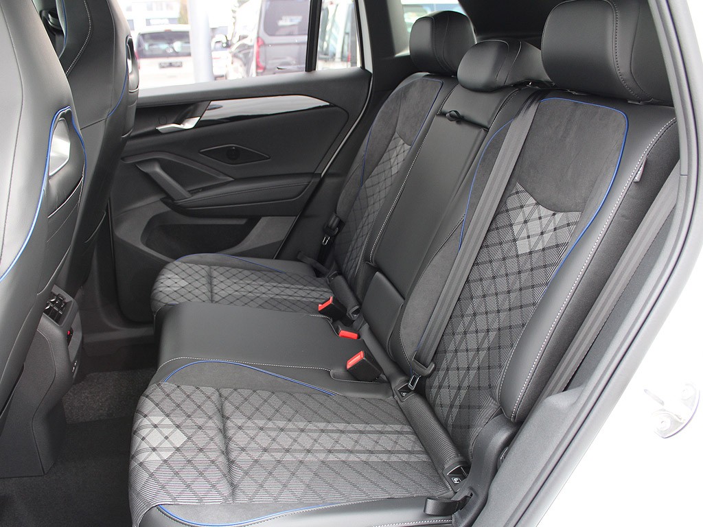 Volkswagen Tiguan 1,5 eTSI mHEV 110KW/150PS R-Line