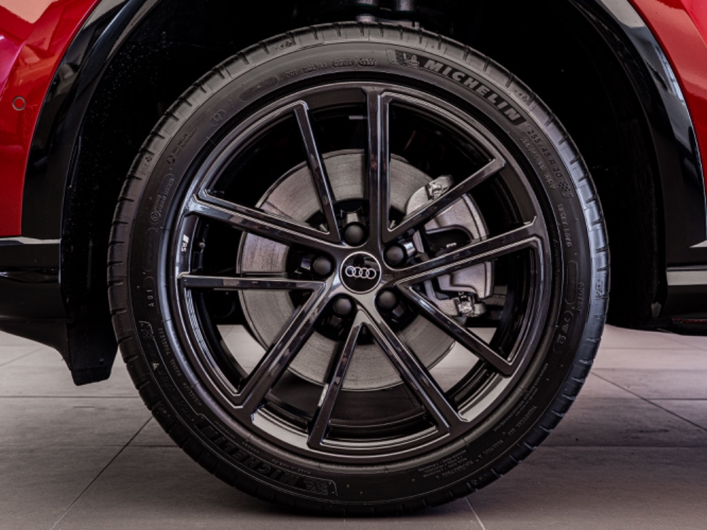 Audi Q5 NEW 2.0 TDI quattro (150kW/204k) S tronic