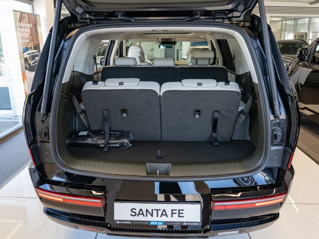 Hyundai Santa Fe 1,6 T-GDI HEV 4x4 7 míst MR26 CALLIGRAPHY