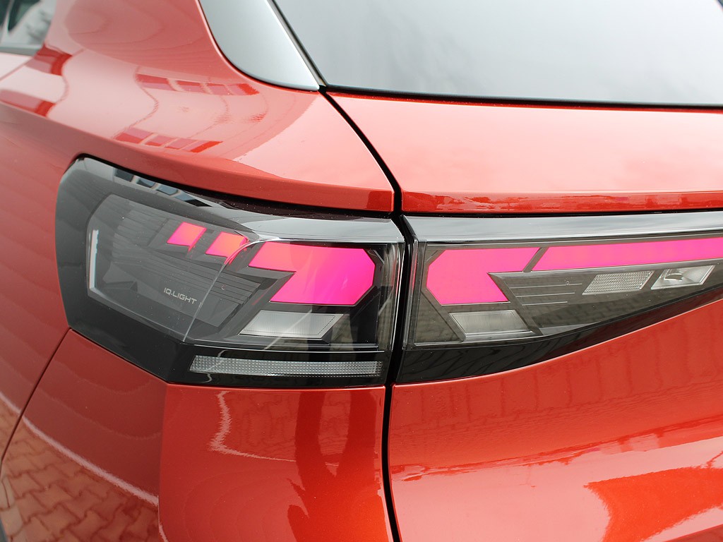 Volkswagen T-Roc 1,5 eTSI 110 kW 7DSG 110kW/150PS R-Line