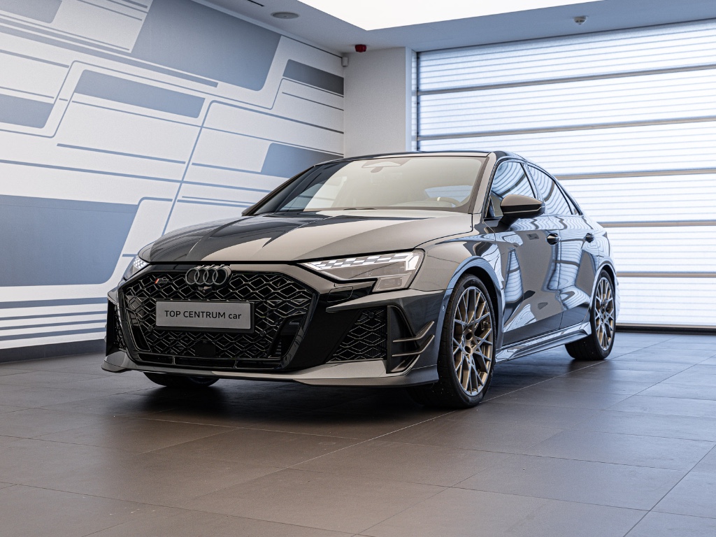 Audi RS 3 Limousine  competition limited 2,5 TFSI quattro (294kW/400k) S tronic