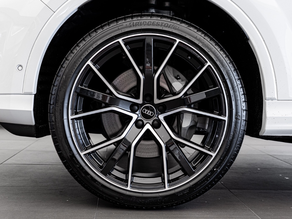 Audi Q7 SUV S line 50 TDI quattro (210kW/286k) 8st.-Tiptronic - PERFECTION