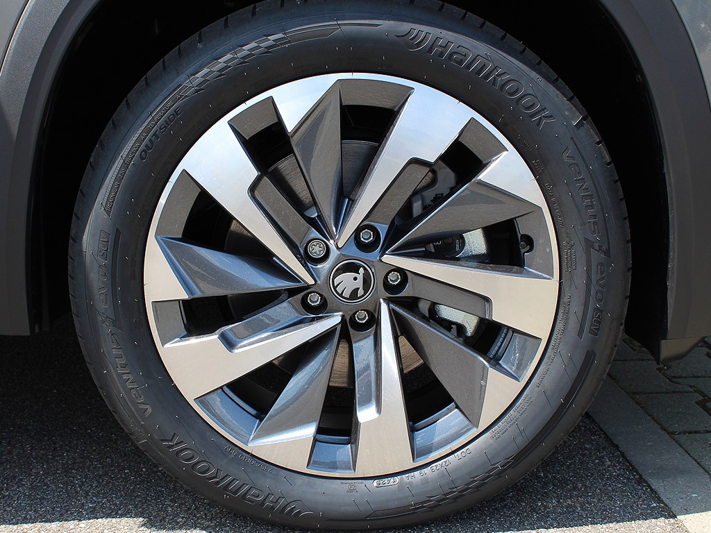 Škoda Kodiaq 2,0TSI 150kW 7-stup. DSG 4x4 Exclusive Selection
