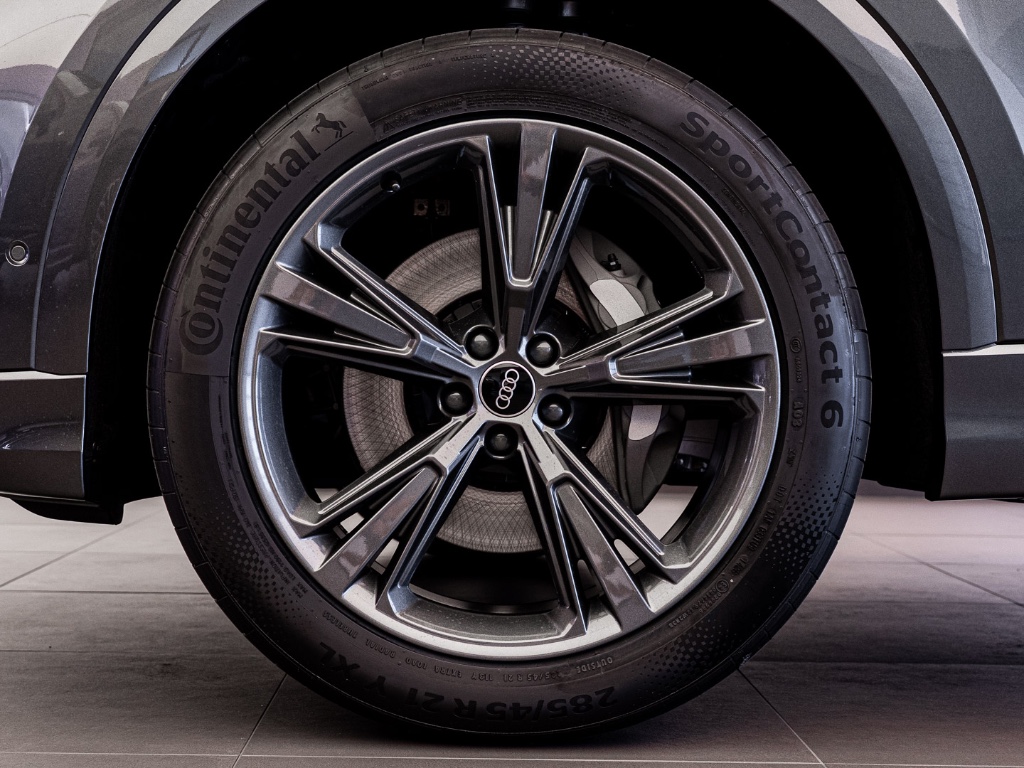 Audi Q8 SUV S line 50 TDI quattro (210kW/286k) 8st.-Tiptronic - PERFECTION