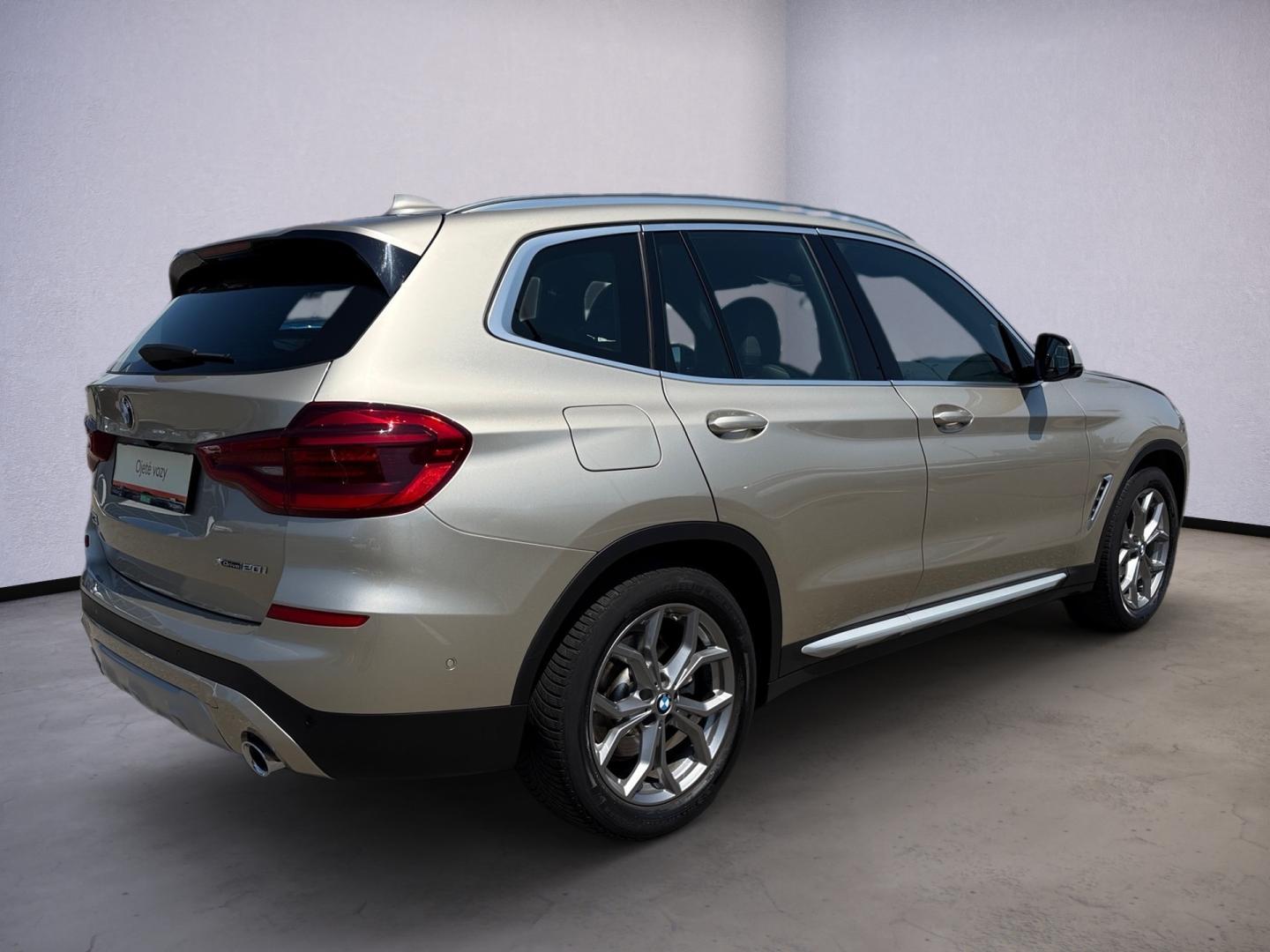 BMW X3 2,0 i / 135 kW xDRIVE AT
