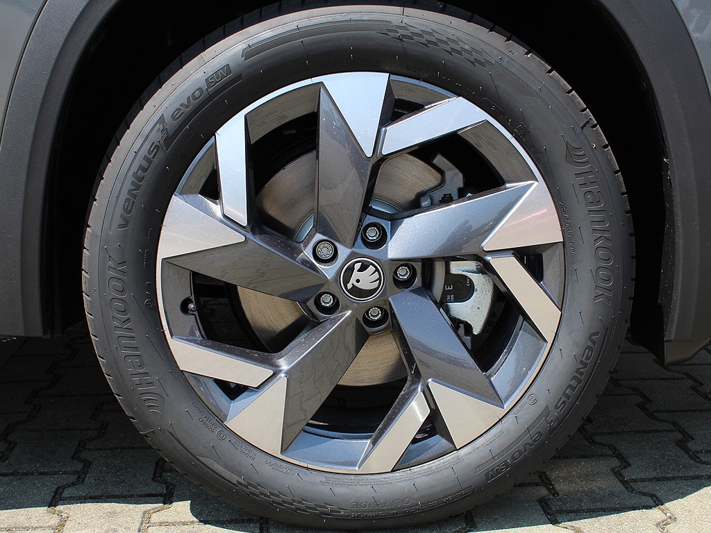 Škoda Kodiaq 2,0TDI 110kW 7-stup. DSG 7- míst Sportline
