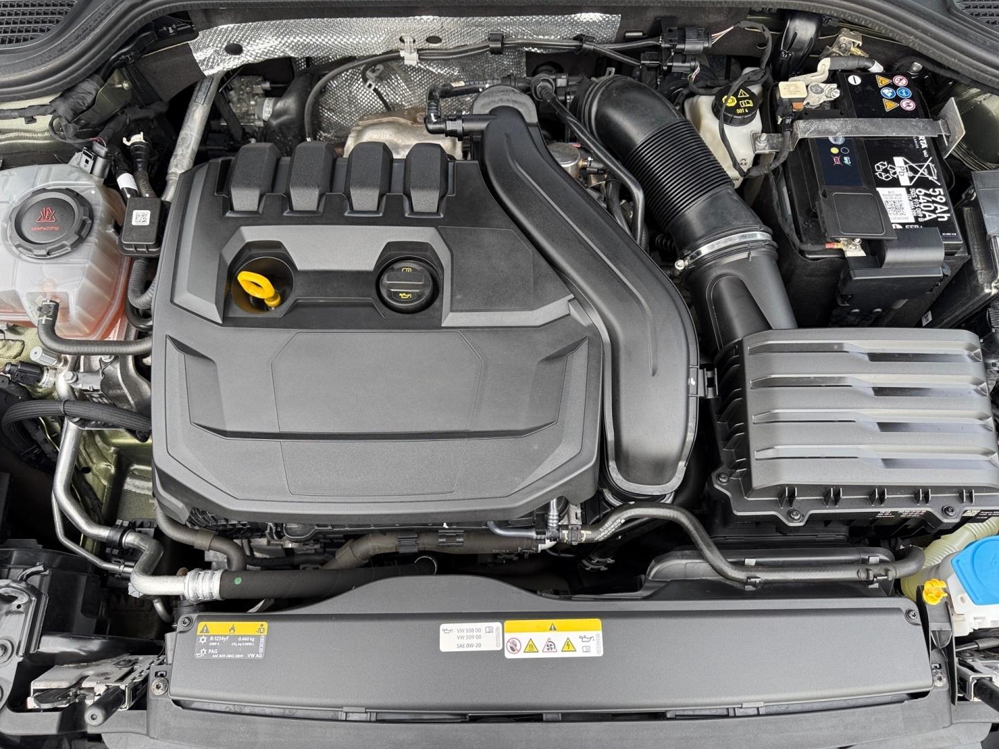 Volkswagen Golf Variant 1,5 eTSI / 110 kW R-line DSG MHEV