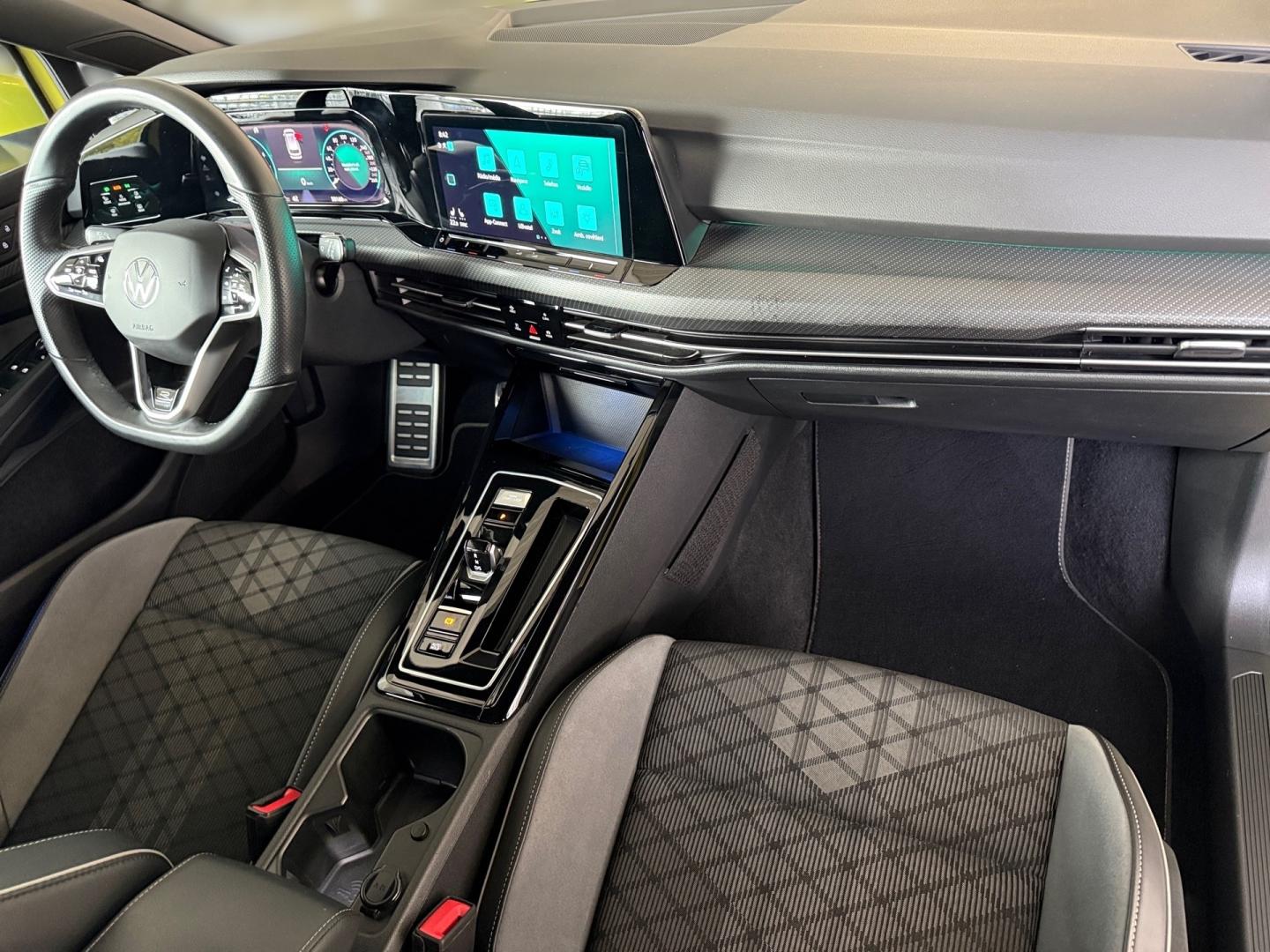 Volkswagen Golf Variant 1,5 eTSI / 110 kW R-line DSG MHEV