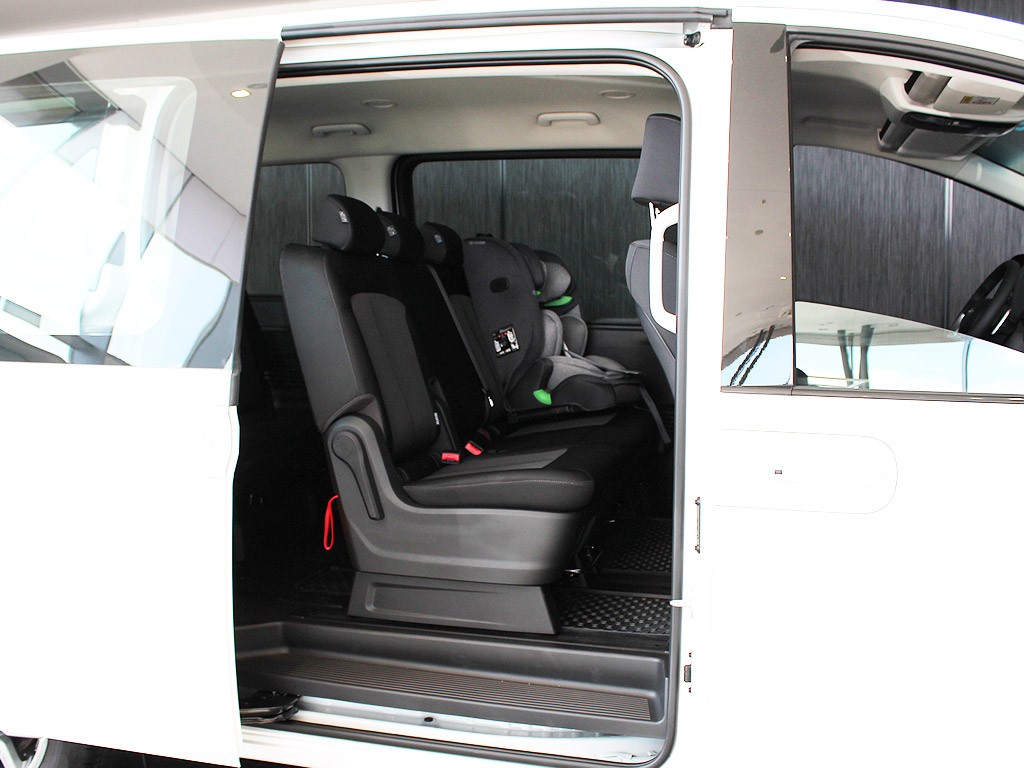 Hyundai Staria 1,6 T-GDI HEV 9 míst SMART