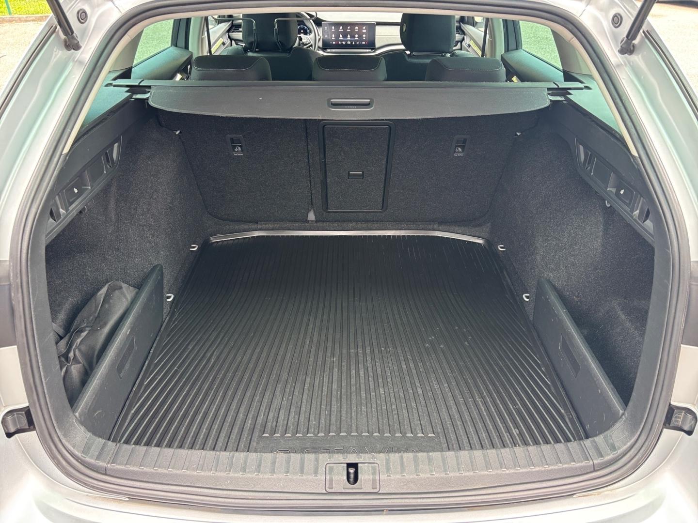 Škoda Octavia Combi 1,5 TSI / 110 kW Style Plus