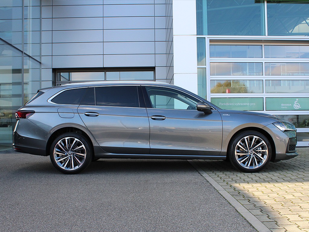 Škoda Superb Combi 2,0TDI 142kW 7-stup. DSG 4x4 Laurin & Klement