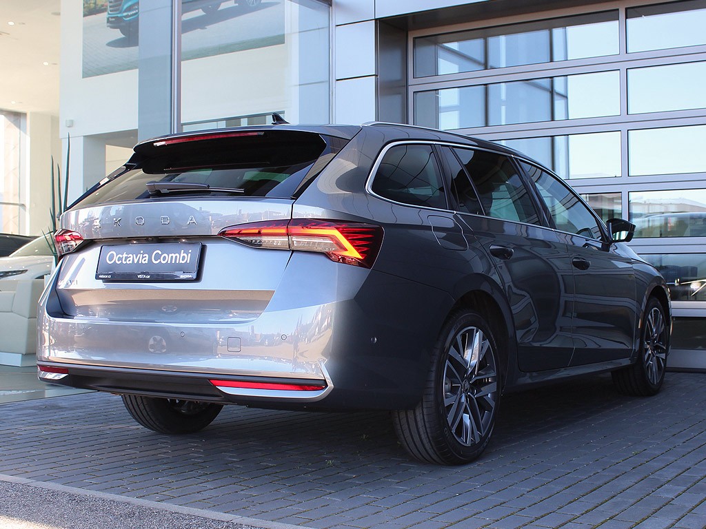 Škoda Octavia Combi 2,0TDI 110kW 7-stup. DSG Exclusive