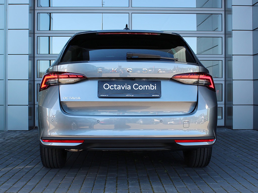 Škoda Octavia Combi 2,0TDI 110kW 7-stup. DSG Exclusive