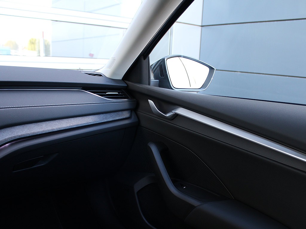 Škoda Octavia Combi 2,0TDI 110kW 7-stup. DSG Exclusive