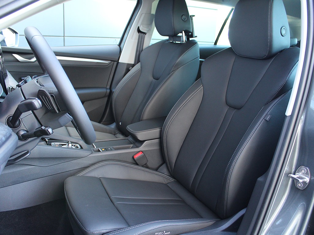 Škoda Octavia Combi 2,0TDI 110kW 7-stup. DSG Exclusive