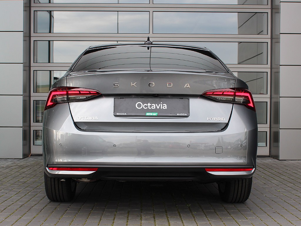 Škoda Octavia 1,5TSI m-HEV 110kW 7-stup. DSG Top Selection