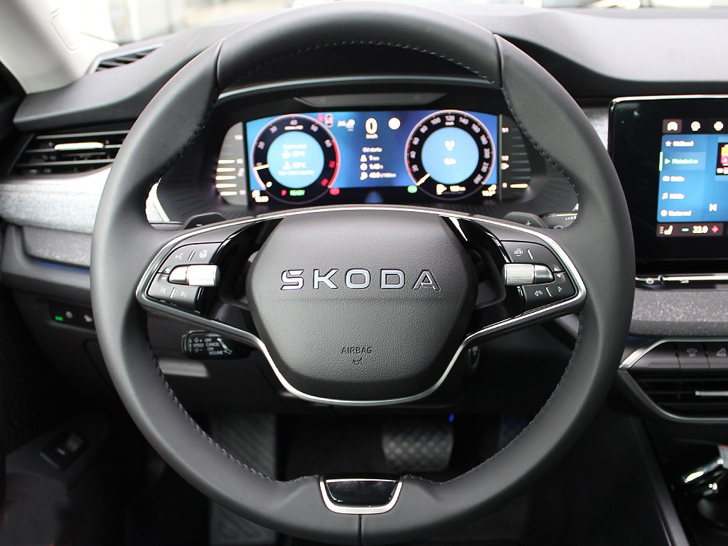 Škoda Octavia 1,5TSI m-HEV 110kW 7-stup. DSG Top Selection