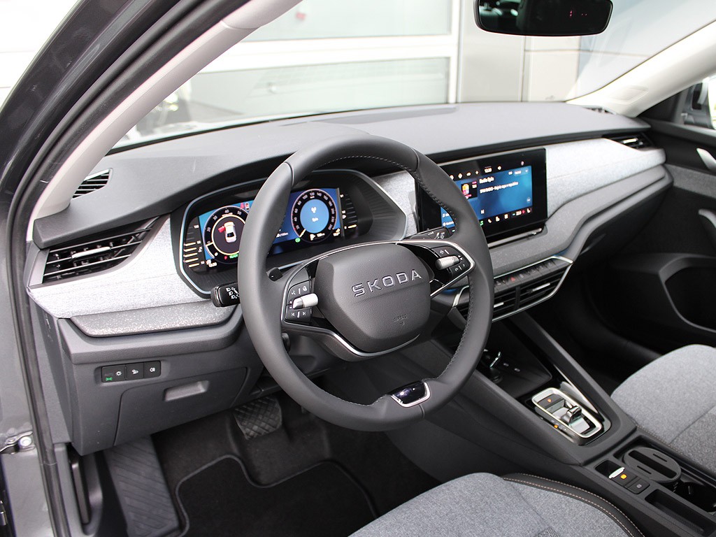 Škoda Octavia 1,5TSI m-HEV 110kW 7-stup. DSG Top Selection