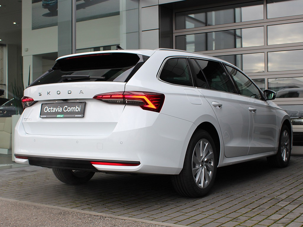 Škoda Octavia Combi 2,0TDI 110kW 7-stup. DSG Top Selection